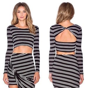 ⭐️ Lovers + Friends Imperial Twist Back Crop Top